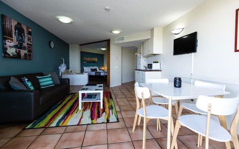 La Promenade - Kawana Tourism 24