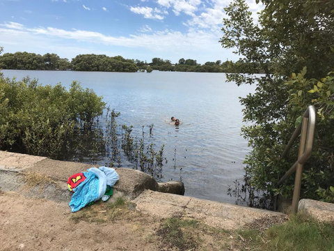 Absolute Waterfront - Kawana Tourism 8