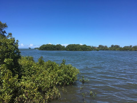 Absolute Waterfront - Kawana Tourism 11