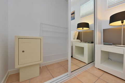 Port Douglas Apartments - Adults Only Oasis - Kawana Tourism 13