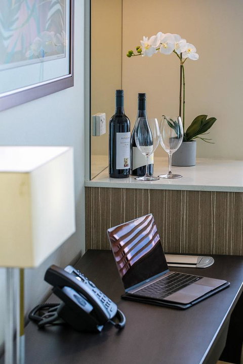 The Point Brisbane Hotel - Kawana Tourism 20