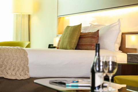 The Point Brisbane Hotel - Kawana Tourism 12