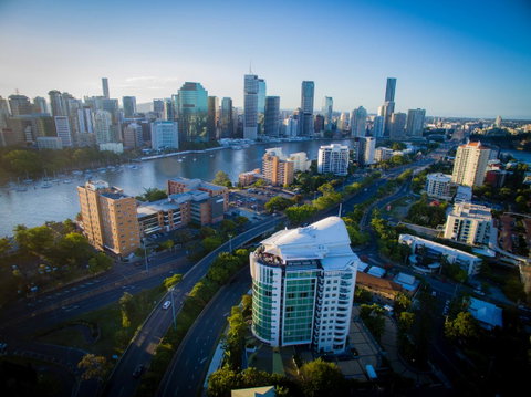 The Point Brisbane Hotel - Kawana Tourism 36