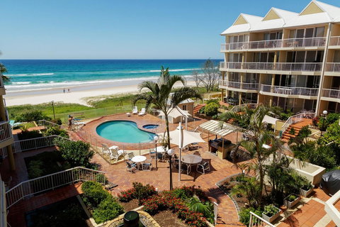 Crystal Beachfront Apartments - Kawana Tourism 33