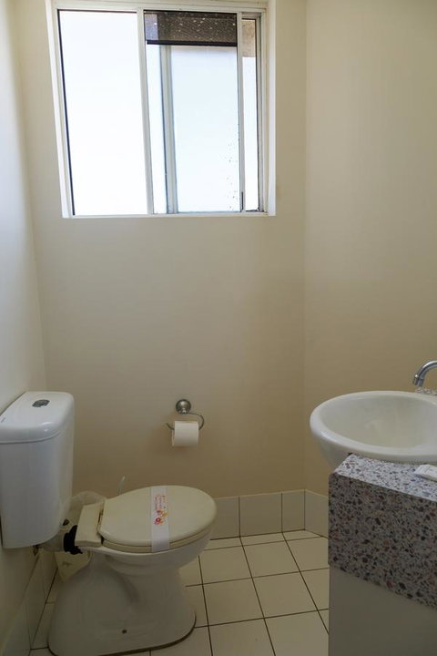 Crystal Beachfront Apartments - Kawana Tourism 24