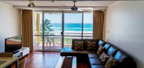 Crystal Beachfront Apartments - Kawana Tourism 43