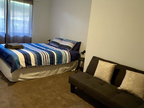 Beeâ€™s Place - 3 Bedroom Home On 10 Acres Of Land With Distant Ocean Views - Kawana Tourism 6