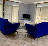 Bees Place - 3 bedroom home on 10 acres of land with distant ocean views - Kawana Tourism