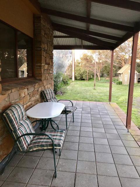 Beeâ€™s Place - 3 Bedroom Home On 10 Acres Of Land With Distant Ocean Views - Kawana Tourism 8
