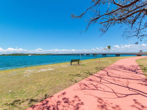 Island Homestay - Kawana Tourism 17