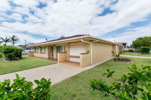 Lowset Sweetie, Central To Everything - Partridge St, Bongaree - Kawana Tourism 0
