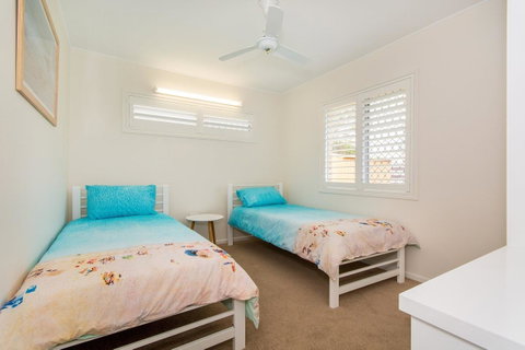 Lowset Sweetie, Central To Everything - Partridge St, Bongaree - Kawana Tourism 7