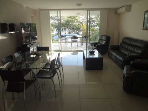 Keith's Sister - Kawana Tourism 21