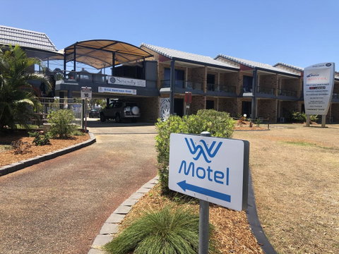 Bribie Waterways Motel - Kawana Tourism 1