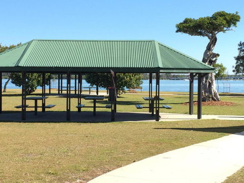 Bribie Waterways Motel - Kawana Tourism 24
