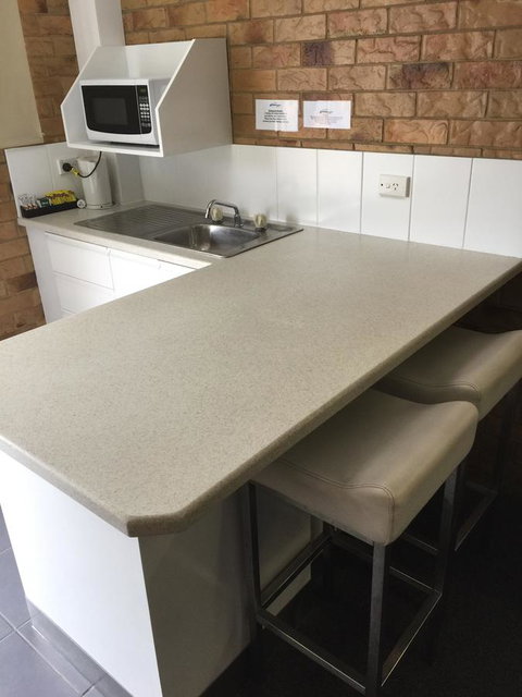 Bribie Waterways Motel - Kawana Tourism 29