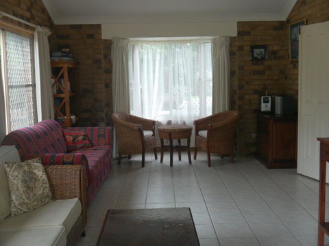 The Woorim Beach House - Kawana Tourism 6