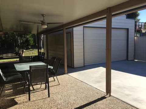The Woorim Beach House - Kawana Tourism 8