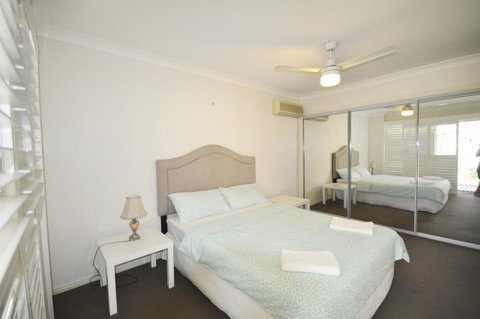 Ocean Wave - Kawana Tourism 11