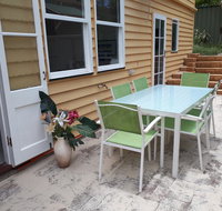 Retro Beach Flat - Kawana Tourism