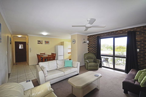 Sands Court On Boyd - Kawana Tourism 10