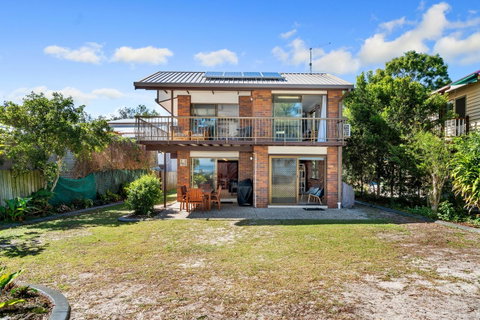 Bribie Beach House - Kawana Tourism 4