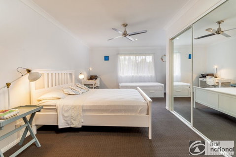 Immaculate Spacious Second Floor Unit Overlooking Pristine Parklands - Kawana Tourism 12