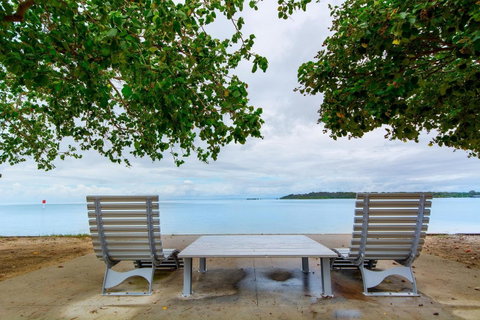 Private Canal Duplex With Pontoon - Oleander Drive, Bongaree - Kawana Tourism 13