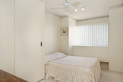 Everything You Need Including A Pool! Karoonda Sands Apartments - Kawana Tourism 17
