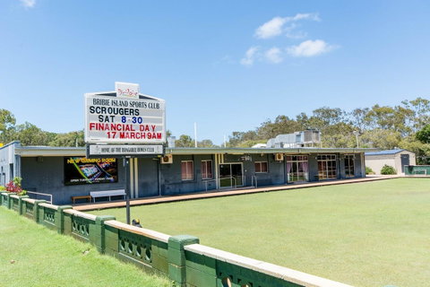 Everything You Need Including A Pool! Karoonda Sands Apartments - Kawana Tourism 16