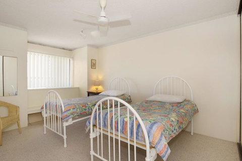 Everything You Need Including A Pool! Karoonda Sands Apartments - Kawana Tourism 15