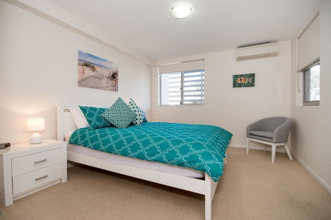 First Floor, Air Conditioned, Free Wi-Fi! - Kawana Tourism 15