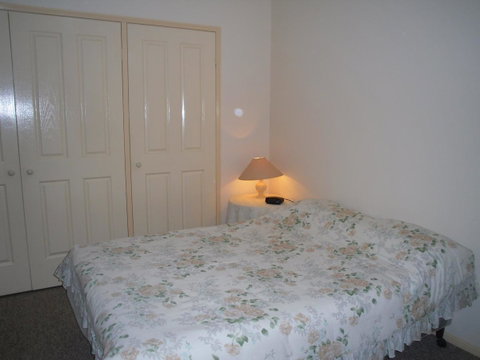 Ground Floor, Family Unit On The Canal With Free WIFI! - Kawana Tourism 8