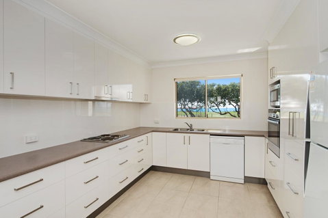 Walk To Surf Beach - Ground Floor Apartment - Bribie Horizons Boyd St, Woorim - Kawana Tourism 4