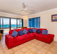 Fantastic Views from this top floor unit - Kawana Tourism