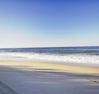 Crystal Waters on The Beach - Kawana Tourism