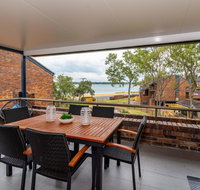 Spacious Family unit with Incredible views. - Kawana Tourism