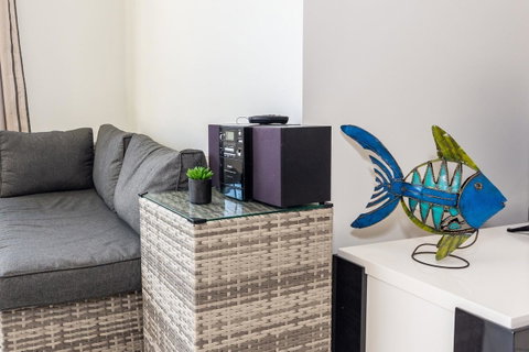 Waterfront Views From Private Rooftop Balcony - Bayview South Esp, Bongaree - Kawana Tourism 7