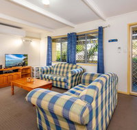 Pet Friendly Cottage in the Heart of Bribie - Wirraway St Bongaree - Kawana Tourism