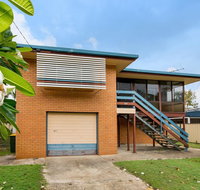 Short Stroll to Surf Beach - North Street Woorim - Kawana Tourism