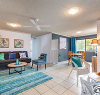Air Conditioned Unit Stones throw to the Waterfront. - Kawana Tourism
