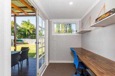 Fabulous Family Destination In Paradise Parade, Bongaree - Kawana Tourism 9