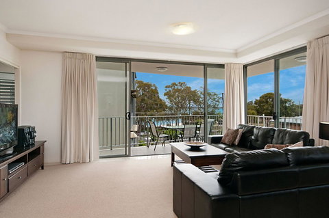 Spectacular Unit Overlooking Pumicestone Passage - Welsby Pde, Bongaree - Kawana Tourism 2