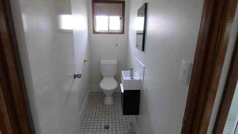 Amity Beach House - Kawana Tourism 14