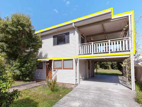 'Beach Break 1', 1/10 Lionel Street - Upstairs Unit With Aircon - Kawana Tourism 0