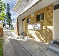'Beachside' Shoal Bay Unit 4 - Kawana Tourism