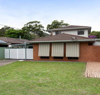 'Willows At The Bay' 111 Horace St - Large House with Aircon WIFI and Boat Parking. - Kawana Tourism