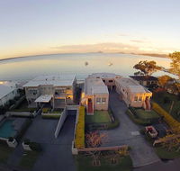 1 'Seaside Splendour' 137 Soldiers Point Road - beautiful unit on the waterfront - Kawana Tourism
