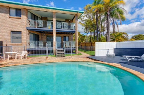 1-33 Tingira Close - Rainbow Beach, Gorgeous Ocean Views, Swimming Pool, Air Conditioning - Kawana Tourism 0