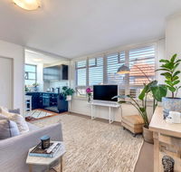 10 Barncleuth Square - Kawana Tourism